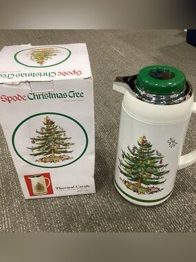 Spode Christmas Tree Thermal Carafe - White and Green
